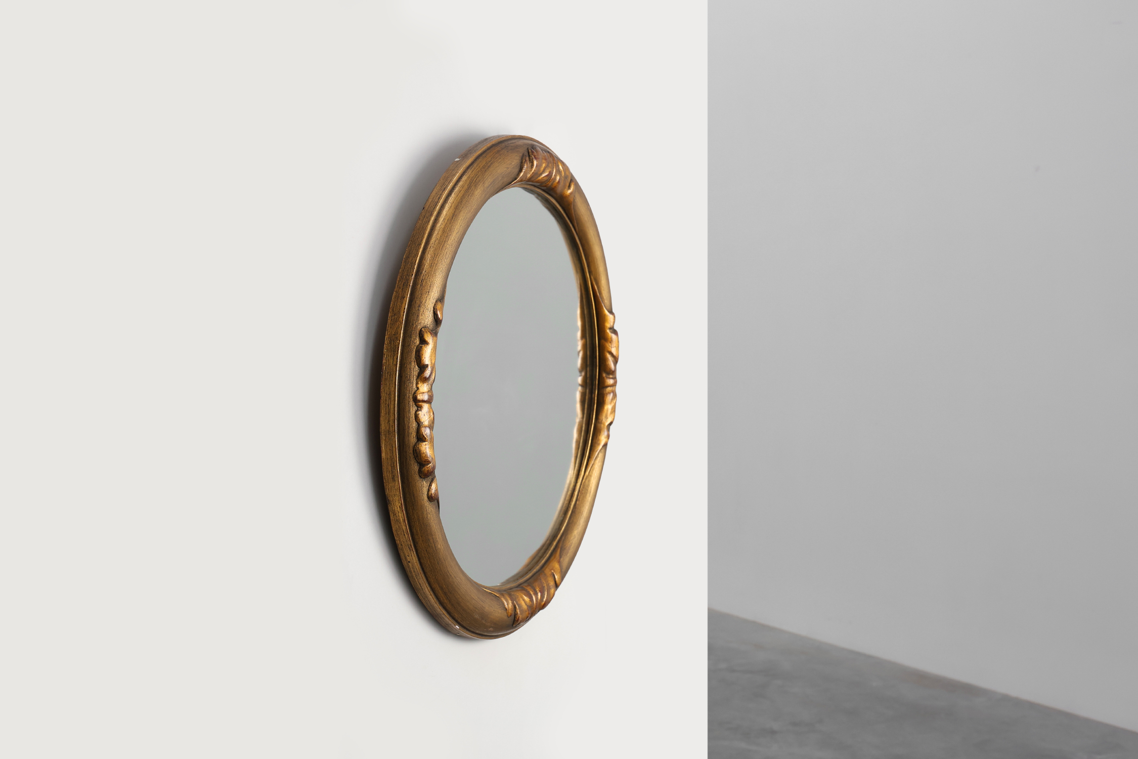 Art Deco oval gilt oak mirror, Belgium 1920sthumbnail
